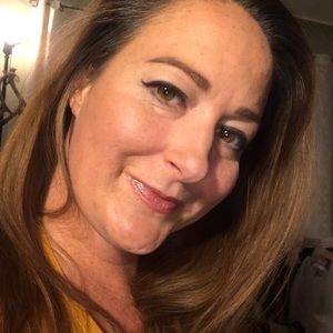 Meet your Posher, Rebekah